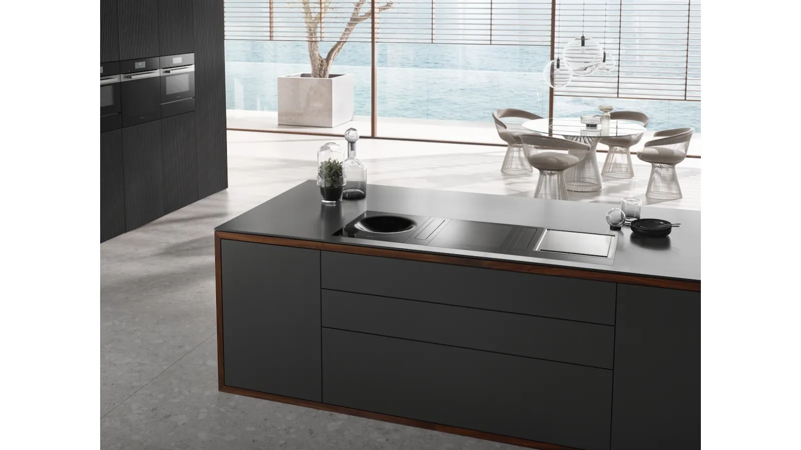 Smart Line CS 7641 FL Induction Cooktop with Wok Well by Miele