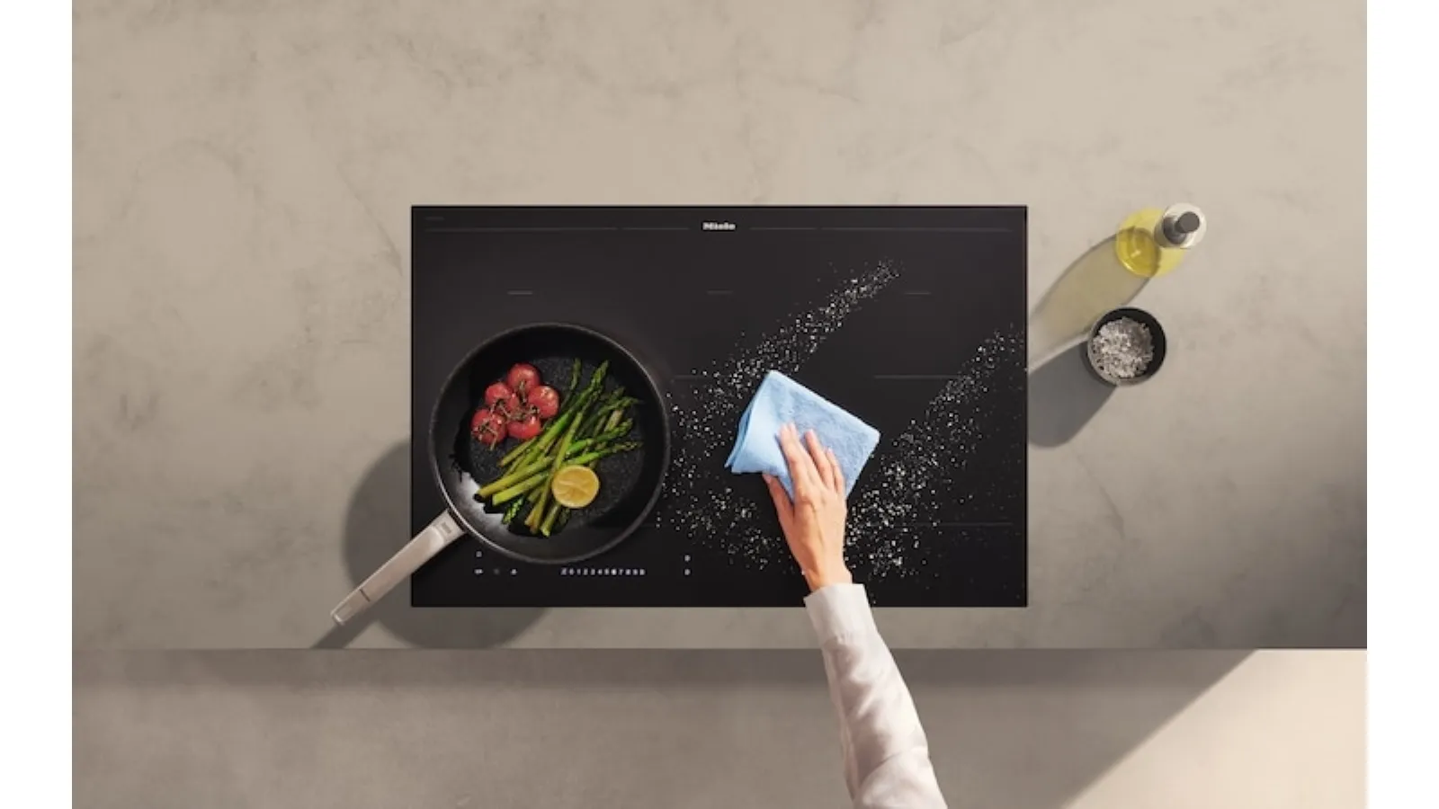 KM 7576 FL MattFinish Cooktop by Miele