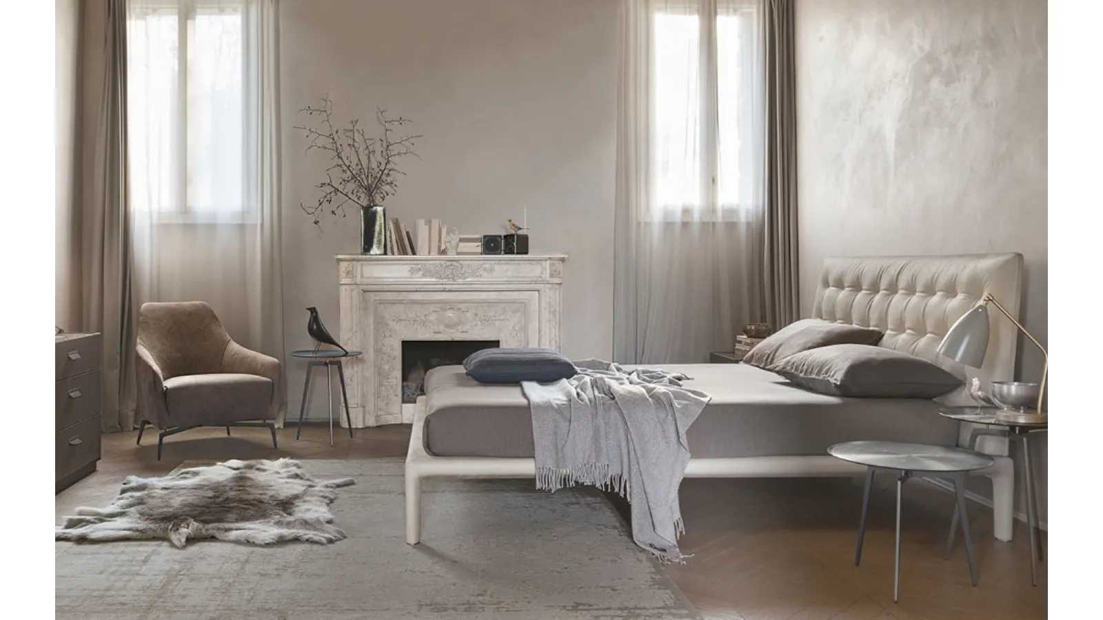Leather bed with quilted and padded headboard Boheme by Alivar