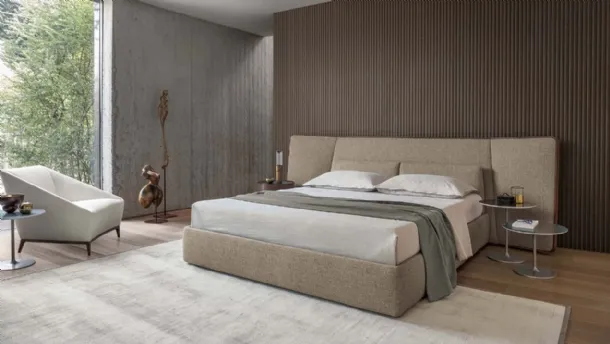 Fabric bed with prominent headboard Coventry by Alivar