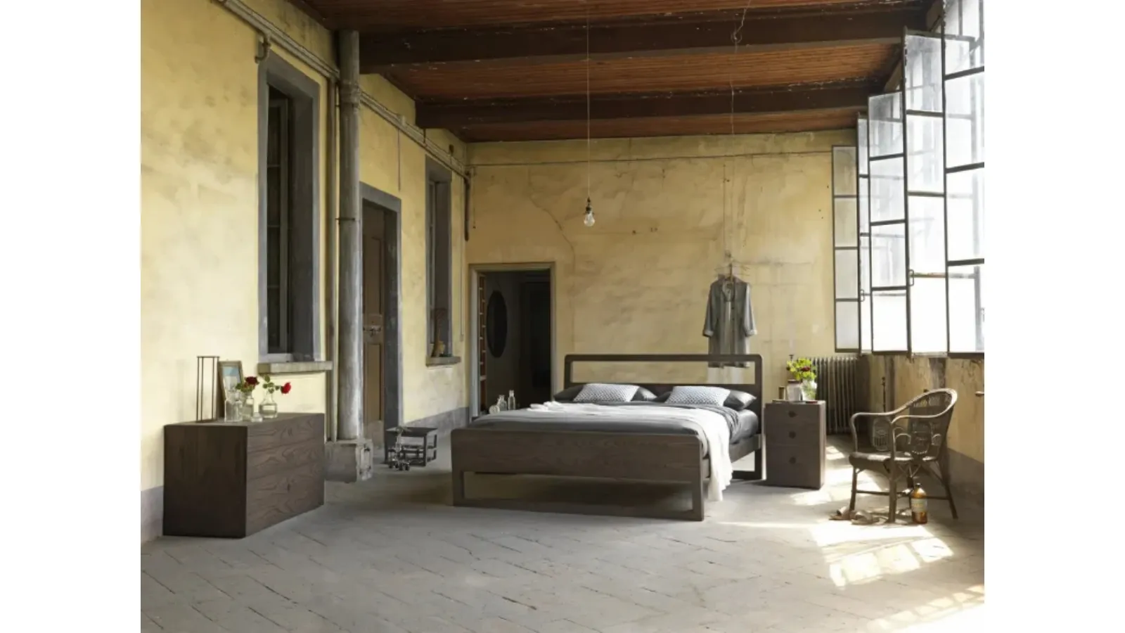 Bed with storage box Feel by Fimar