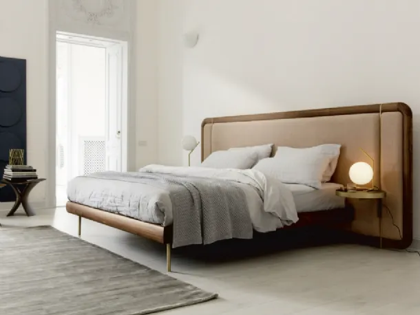 Killian double bed by Porada
