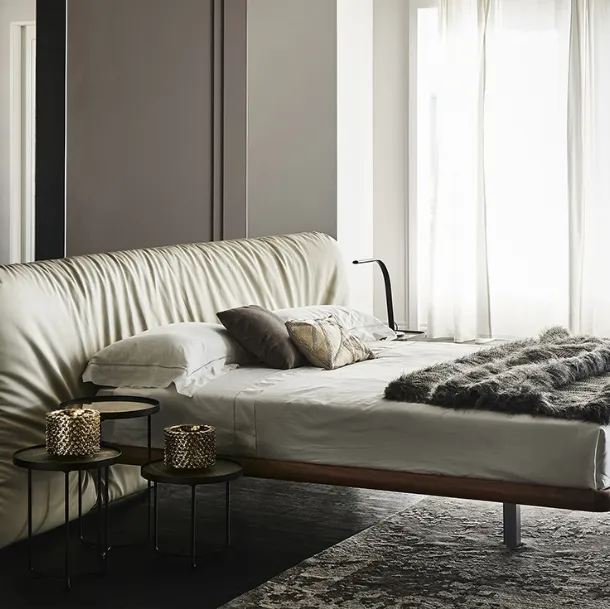 Marlon faux leather bed by Cattelan Italia