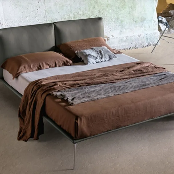 Bed with padded leather headboard Papillon by Alivar