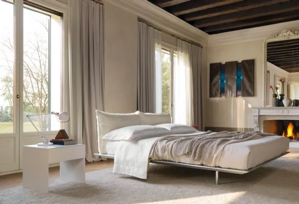 Bed with upholstered fabric headboard and brushed aluminum structure by Desirèe
