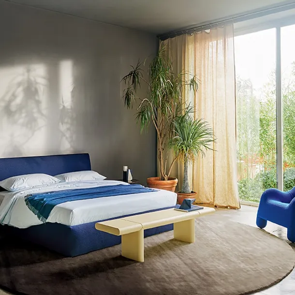Bed with Talamo Box container by Zanotta
