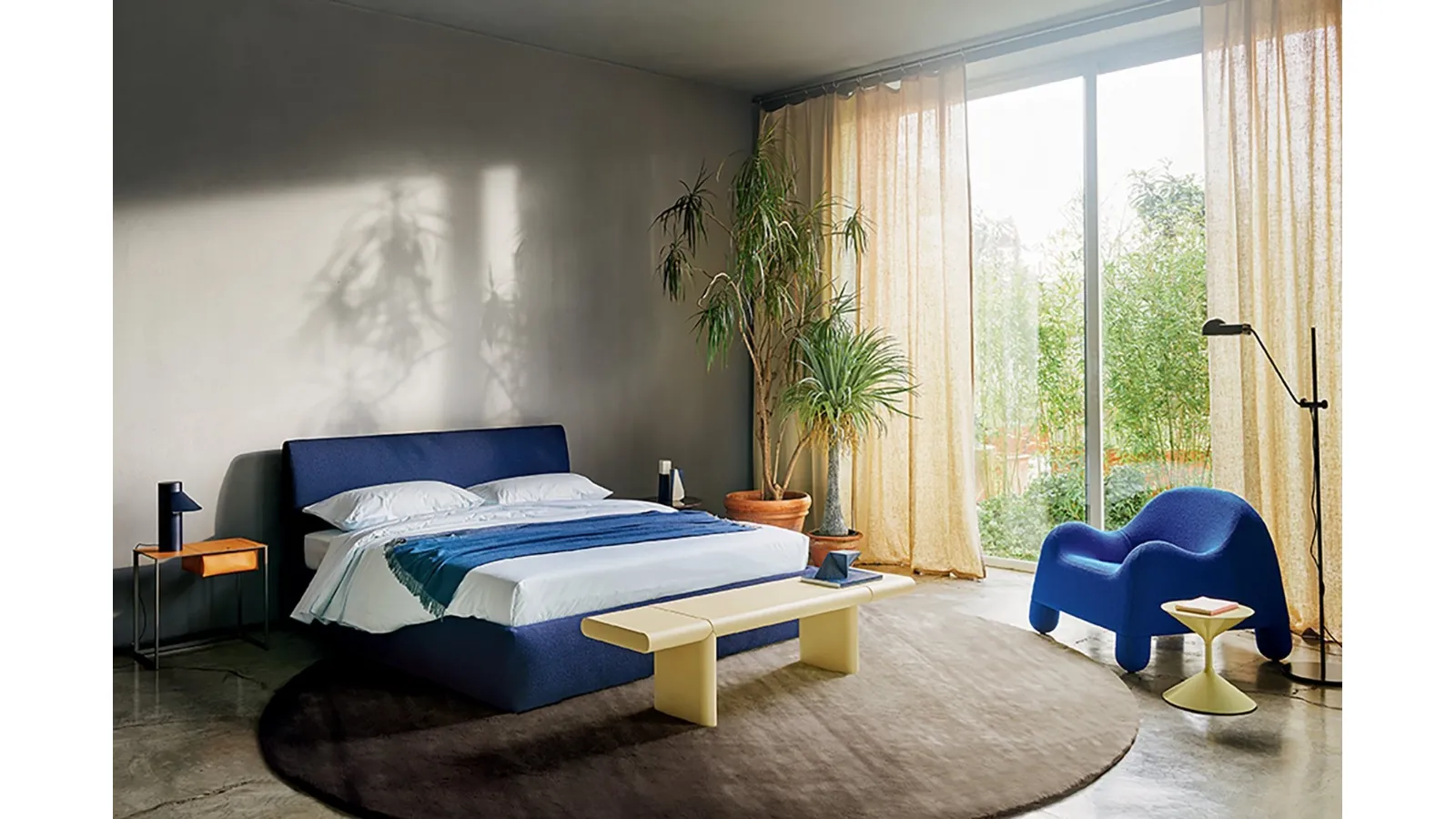 Bed with Talamo Box container by Zanotta