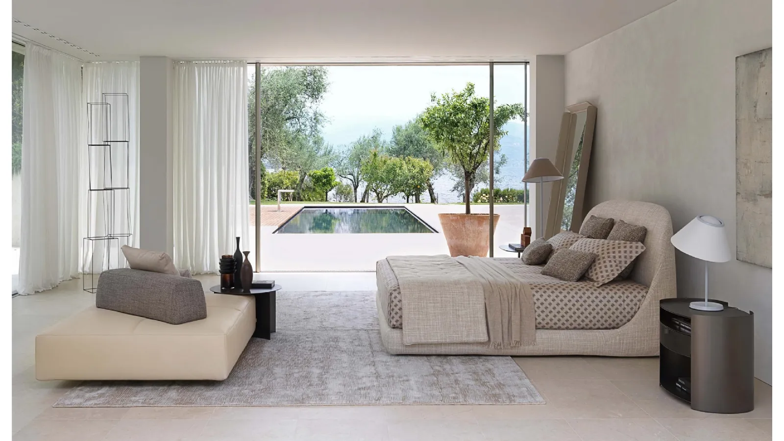 Bed in Taormina fabric by Flou