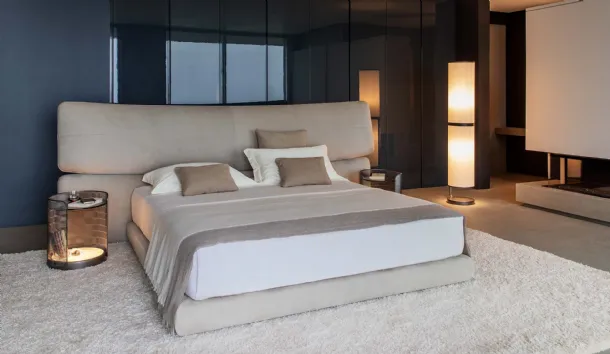Double bed with Yuna headboard by Flou