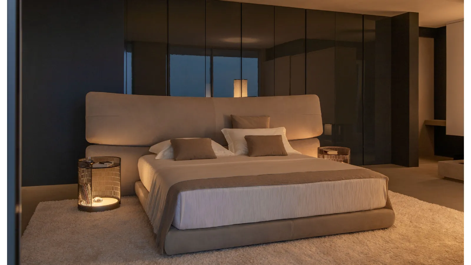 Double bed with Yuna headboard by Flou
