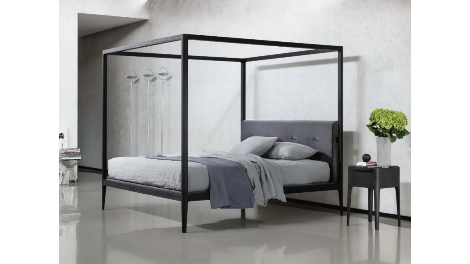 Ziggy Baldacchino Bed by Porada