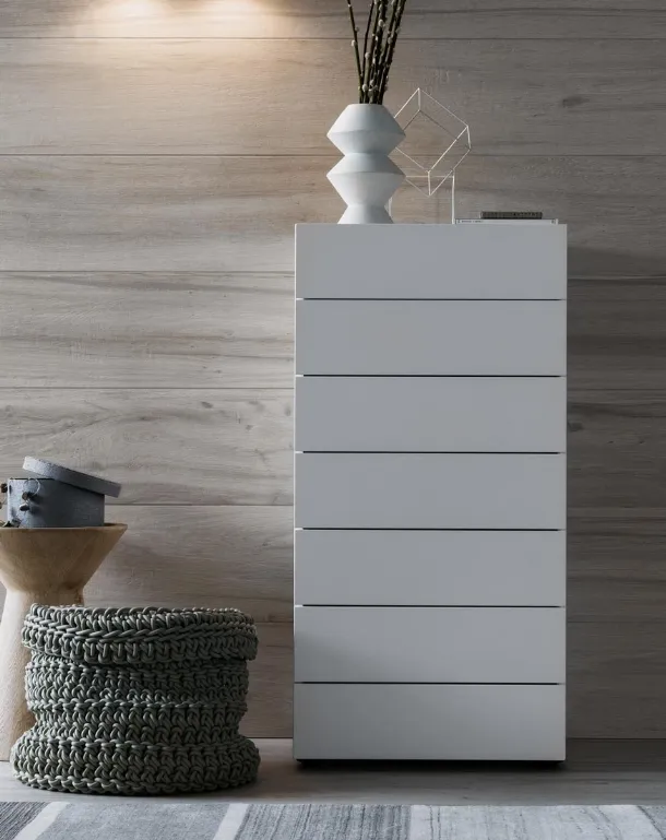 Weekly Cube in white lacquered wood by Giellesse