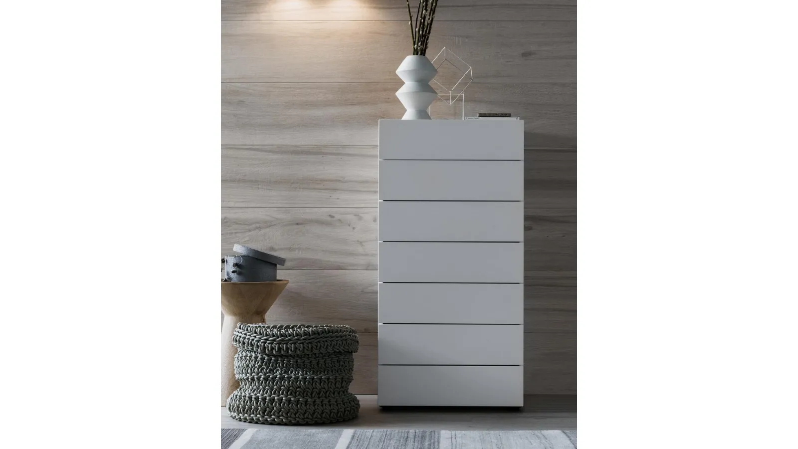 Weekly Cube in white lacquered wood by Giellesse