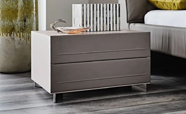 Dyno nightstand in wood covered with leather by Cattelan Italia
