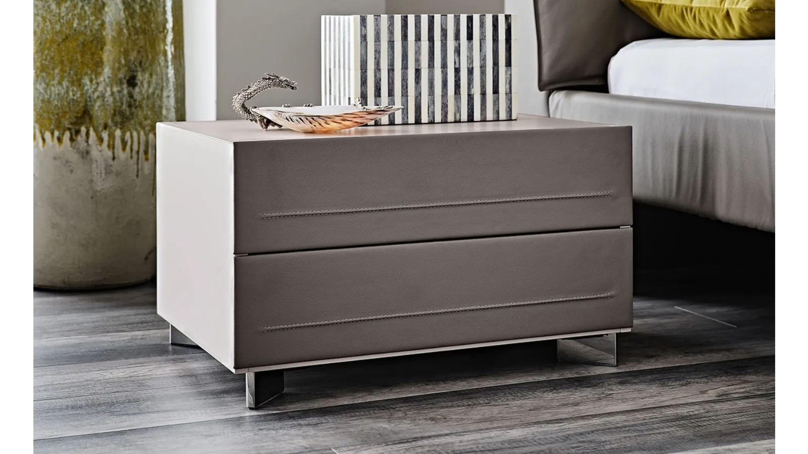 Dyno nightstand in wood covered with leather by Cattelan Italia