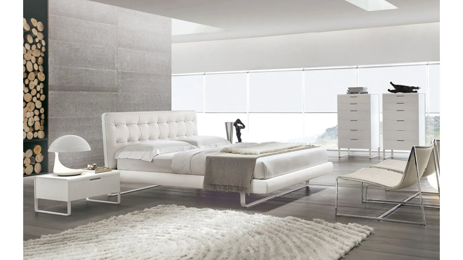 Esprit Night Group in matte lacquer with Alivar steel base