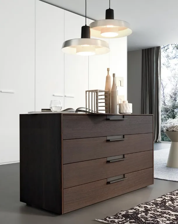 Flat Chest of Drawers in Giellesse Oak