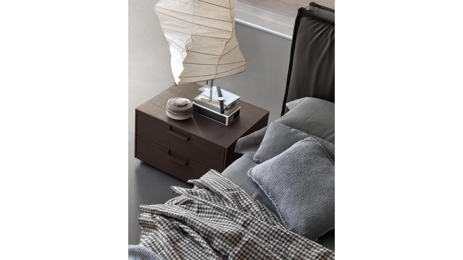 Flat Nightstand in Oak by Giellesse