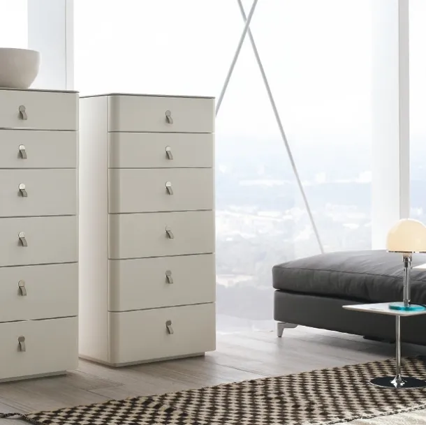 Matte lacquered Kube chest of drawers by Alivar
