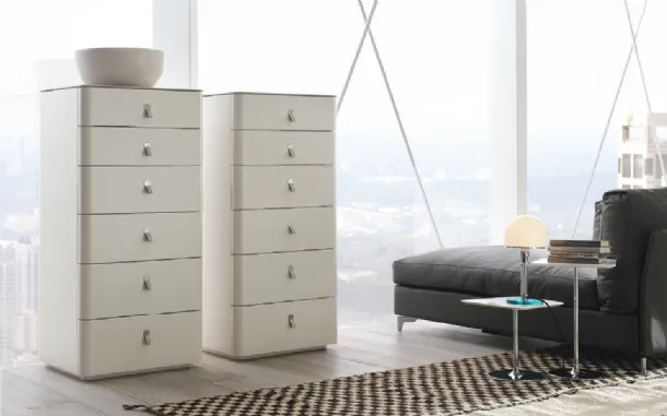 Matte lacquered Kube chest of drawers by Alivar