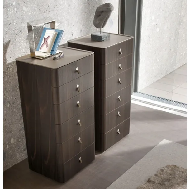 Kube Chest of Drawers in Alivar Oak
