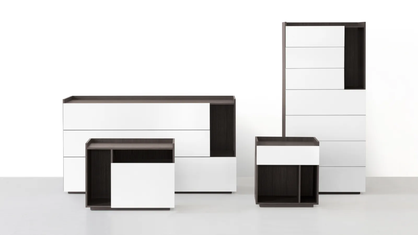 Night Group Tip lacquered by Lema