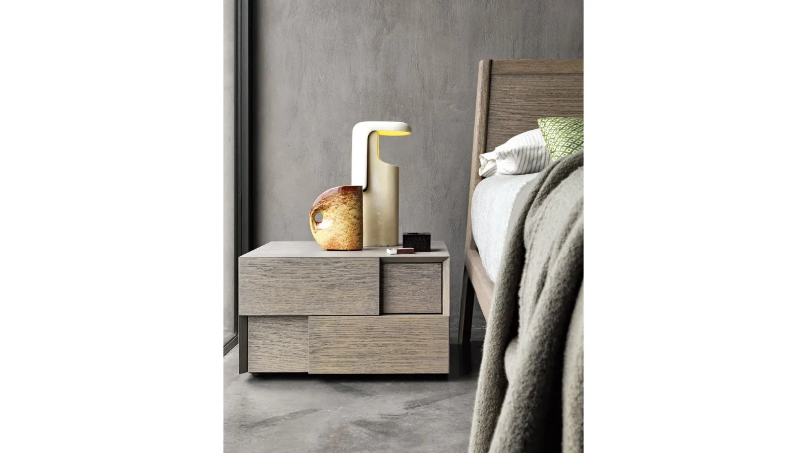 Twist Nightstand in Oak by Giellesse
