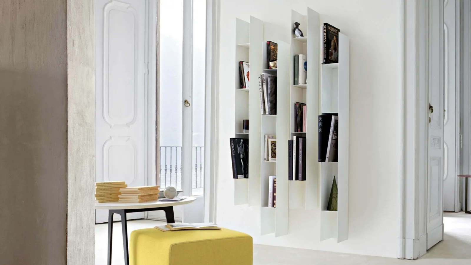 Lema Koala multifunctional metal wall-mounted bookshelf