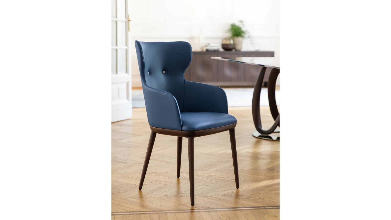 Andy leather chair by Porada