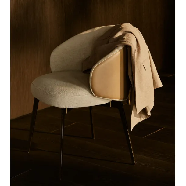 Bea fabric chair by Lema