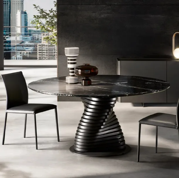 Bea leather chair by Eforma