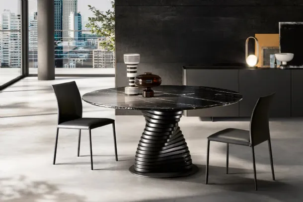 Bea leather chair by Eforma