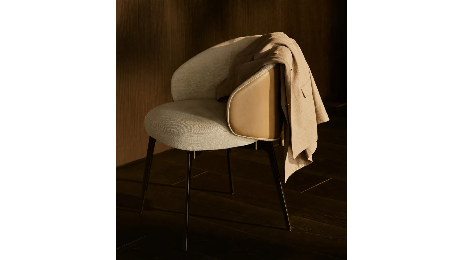 Bea fabric chair by Lema