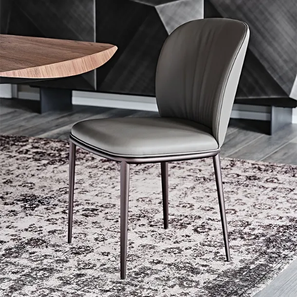 Chris ML chair with steel legs upholstered in leather by Cattelan Italia