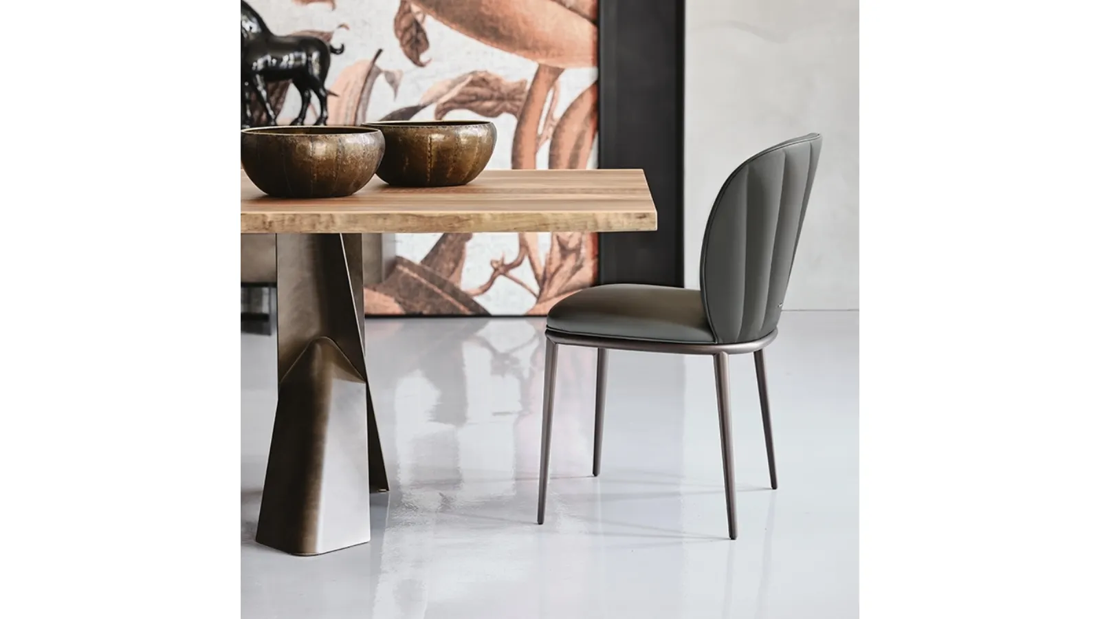 Christell ML leather chair with metal frame by Cattelan Italia