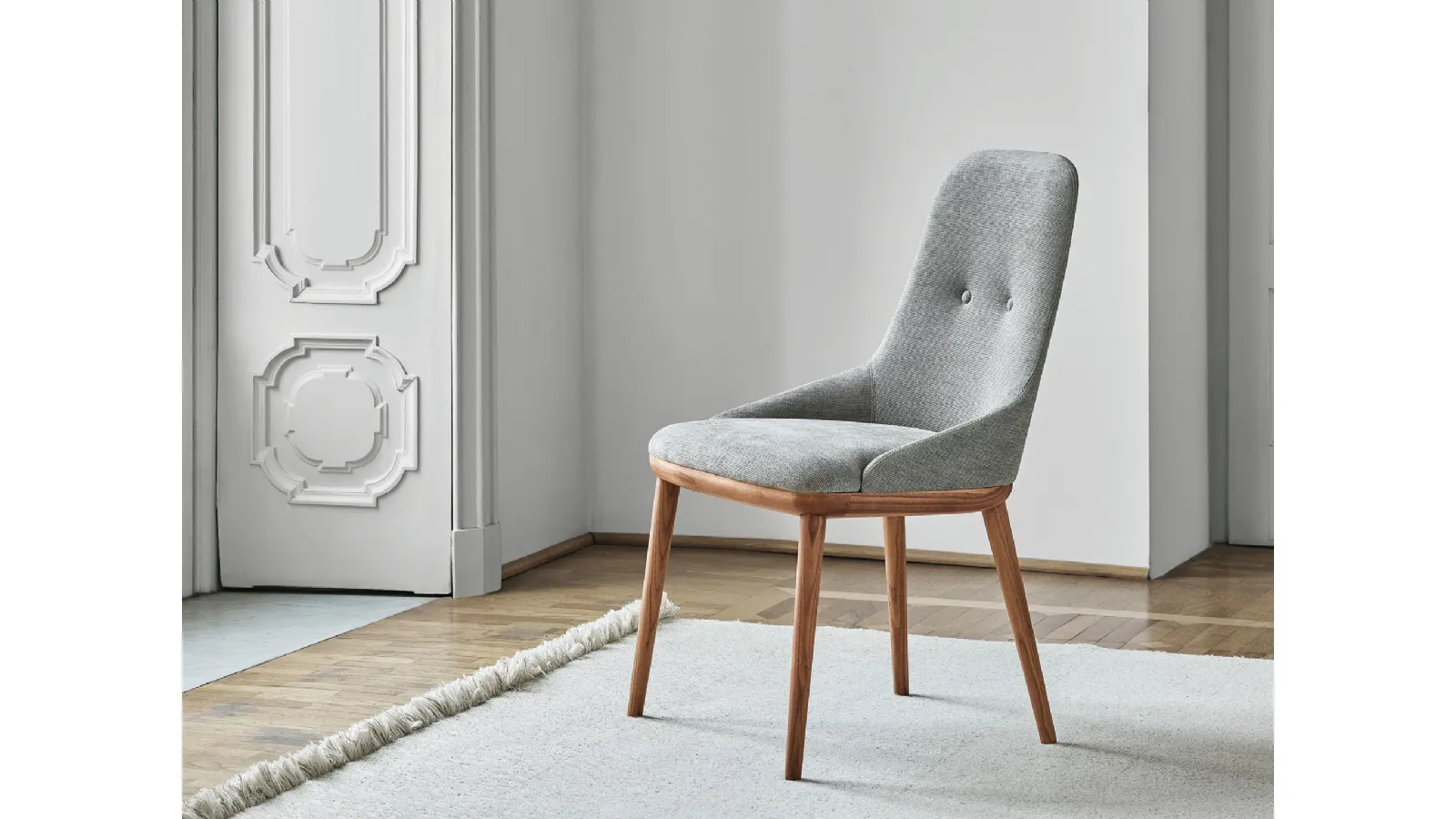 Connie fabric chair by Porada