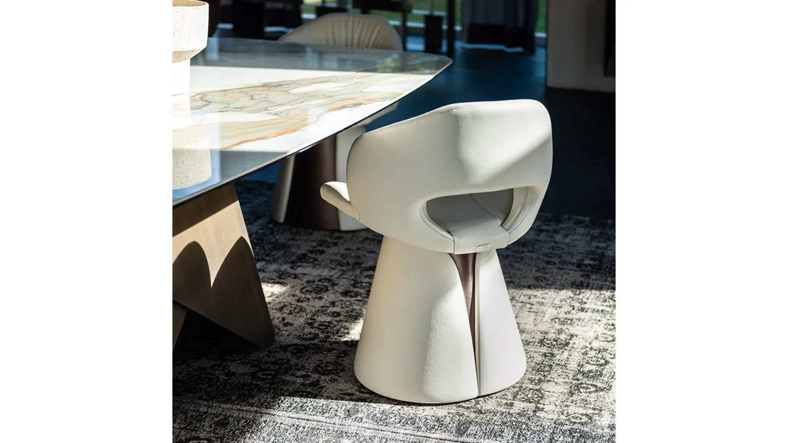 Dafne Chair by Cattelan Italia