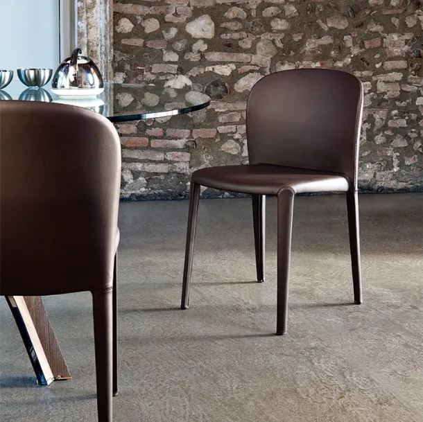 Daisy steel chair upholstered in leather by Cattelan Italia