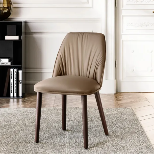 Diva leather chair by Eforma