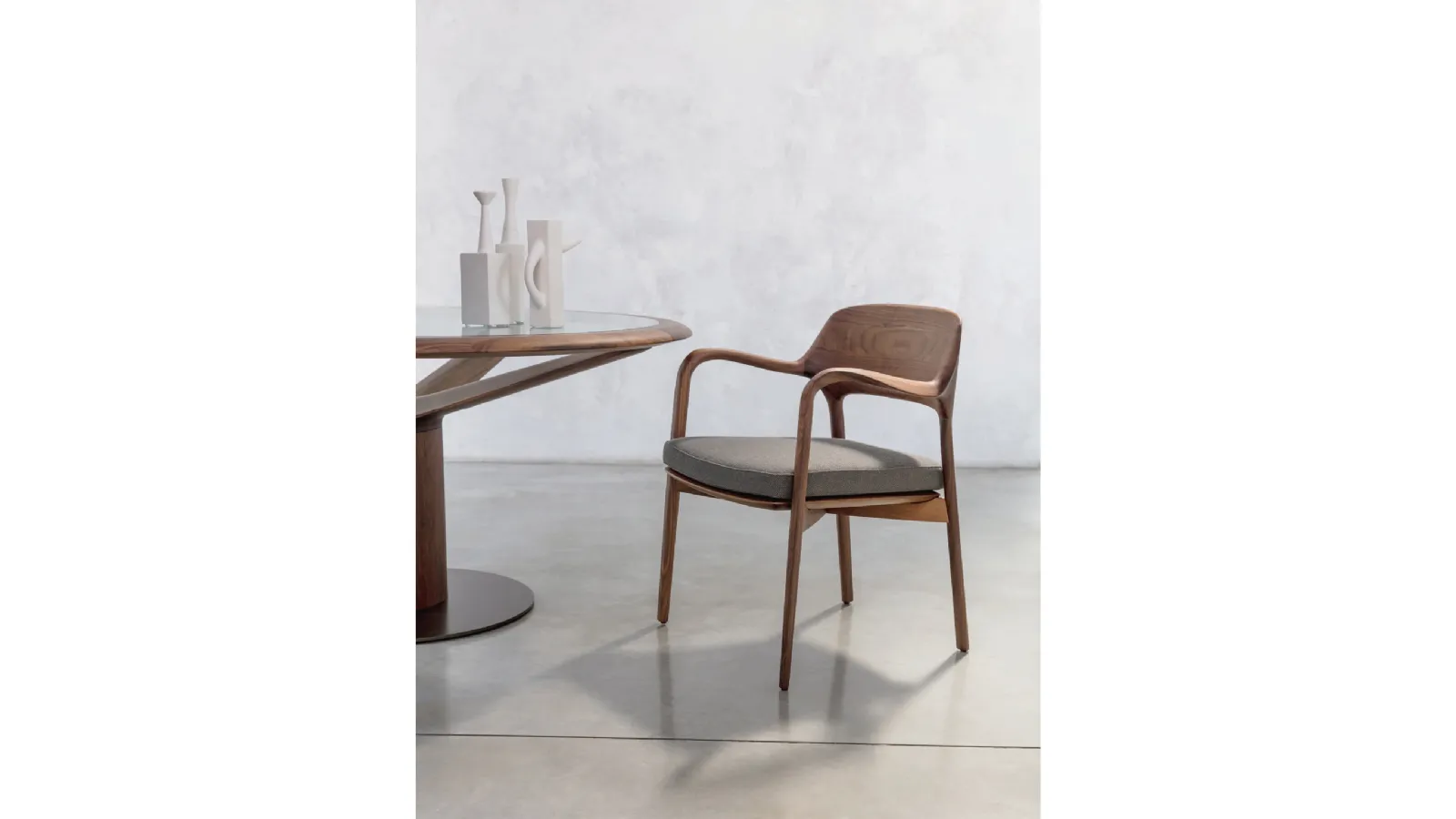 Chair with armrests and solid canaletta walnut structure with upholstered seat in Ella fabric by Porada