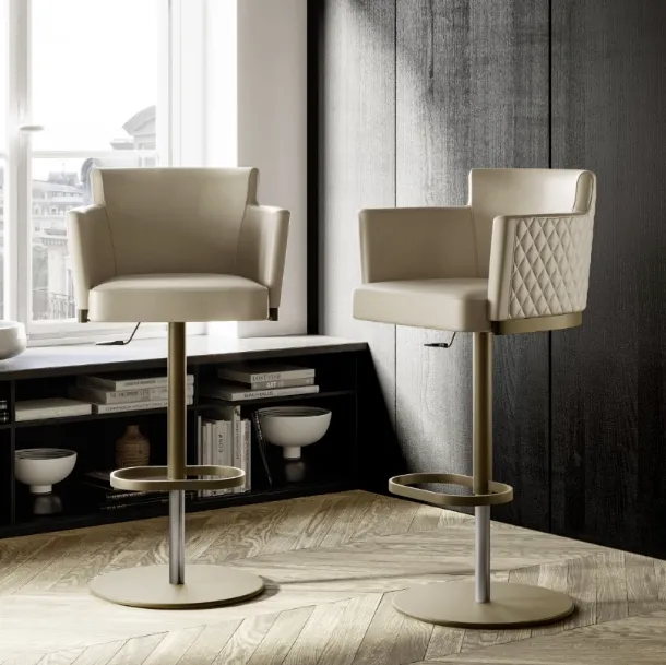 Ely Diamond Stool by Eforma