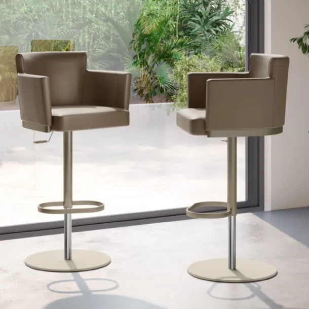Ely Stool by Eforma