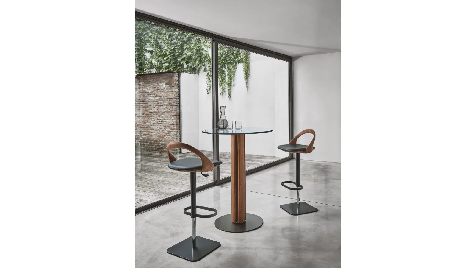 Ester design stool by Porada