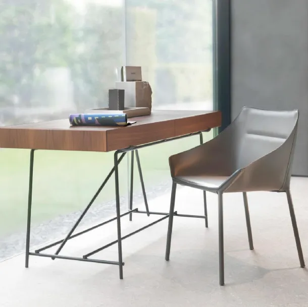 Haiku leather chair with metal frame by Flexform