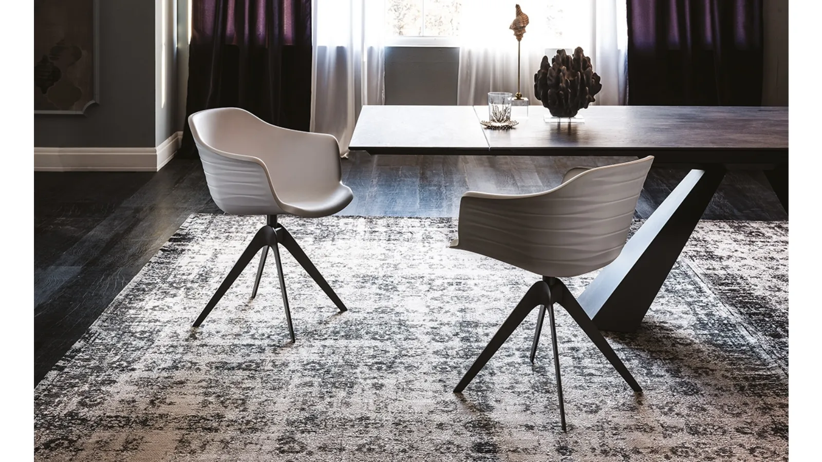 Indy soft polyurethane chair by Cattelan Italia
