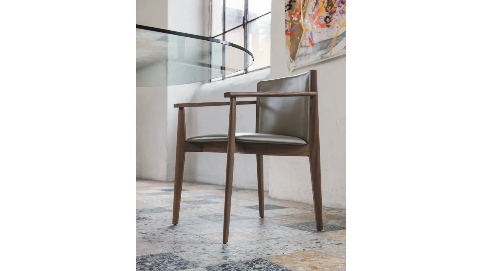 Leather chair with armrests and solid wood structure Ionis by Porada