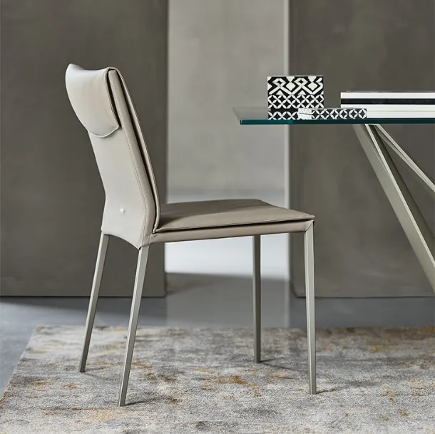Isabel ML leather chair with lightweight metal frame by Cattelan Italia