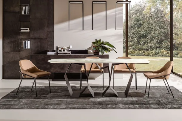 Izoard leather chair by Ronda Design