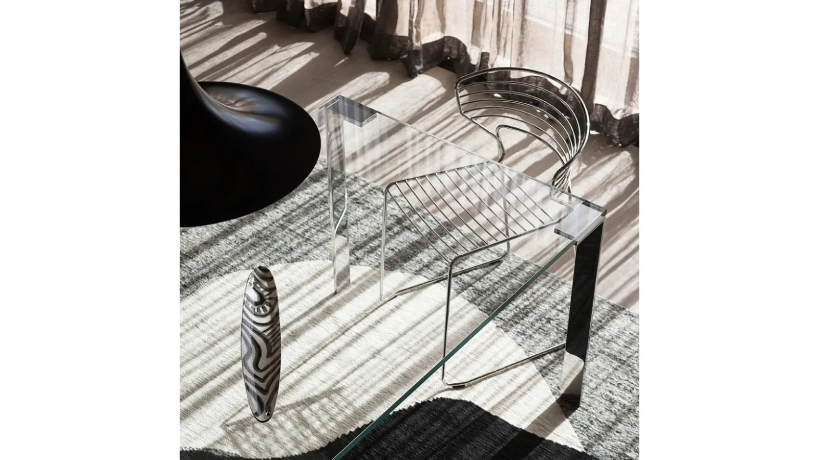 Koki Wire Chair in steel by Desalto