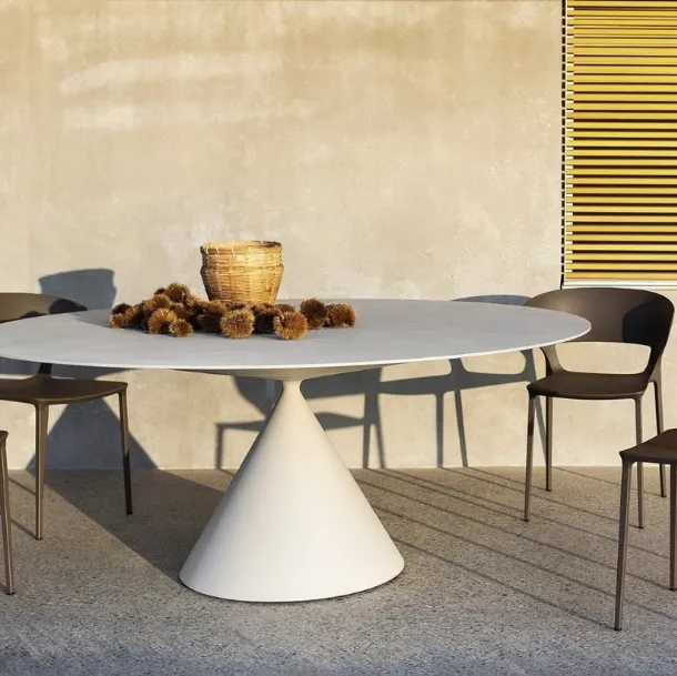 Koki stackable chair in polyurethane by Desalto